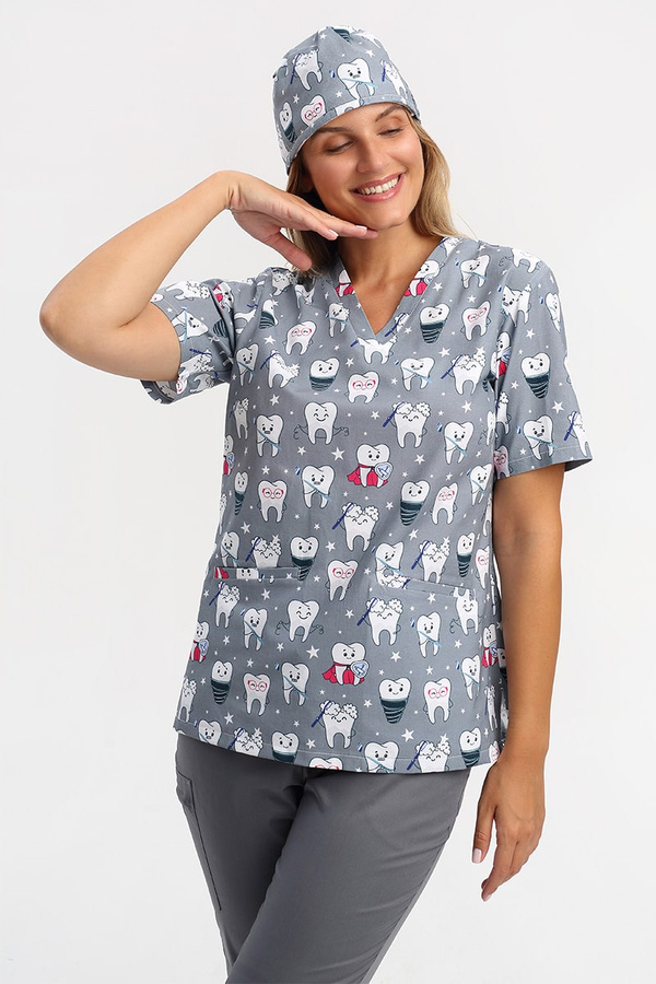 Women's loose-fitting medical sweatshirt BL 63, pattern Funny teeth, short sleeve