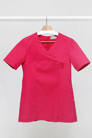 Bluza medyczna damska w kolorze fuksja BL 54, krótki rękaw, Premium Stretch